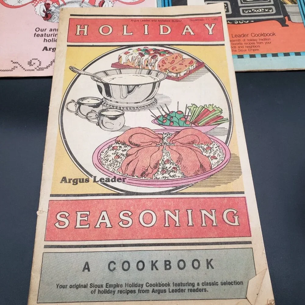 Lot of 3 VTG Argus Leader Holiday Cookbooks 1982 1984 1985 Sioux Falls Recipes